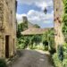 Castelmoron d'Albret : visiter le plus petit village de France avec un chien