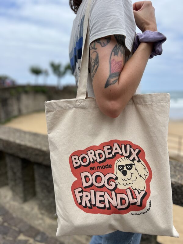 Tote bag Bordeaux en mode dog friendly